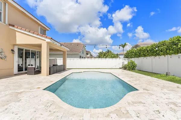 16223 SW 15TH ST, Pembroke Pines, FL 33027