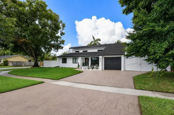 400 NW 98TH AVE, Pembroke Pines, FL 33024