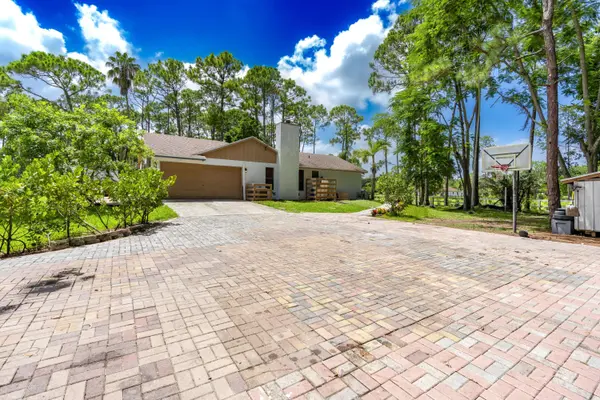 15211 60th PL N, The Acreage, FL 33470