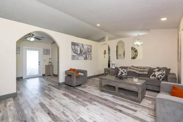 15211 60th PL N, The Acreage, FL 33470