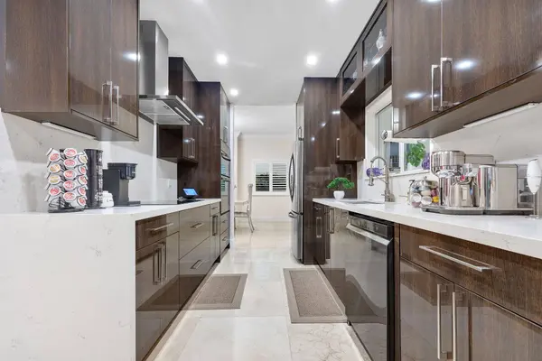15580 SW 176TH TER, Miami, FL 33187