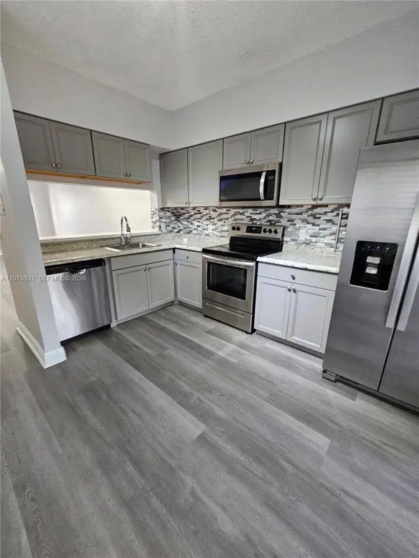 3305 Cabaret Ln #3305, Margate, FL 33063