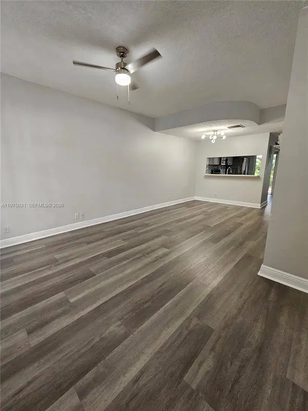 3305 Cabaret Ln #3305, Margate, FL 33063