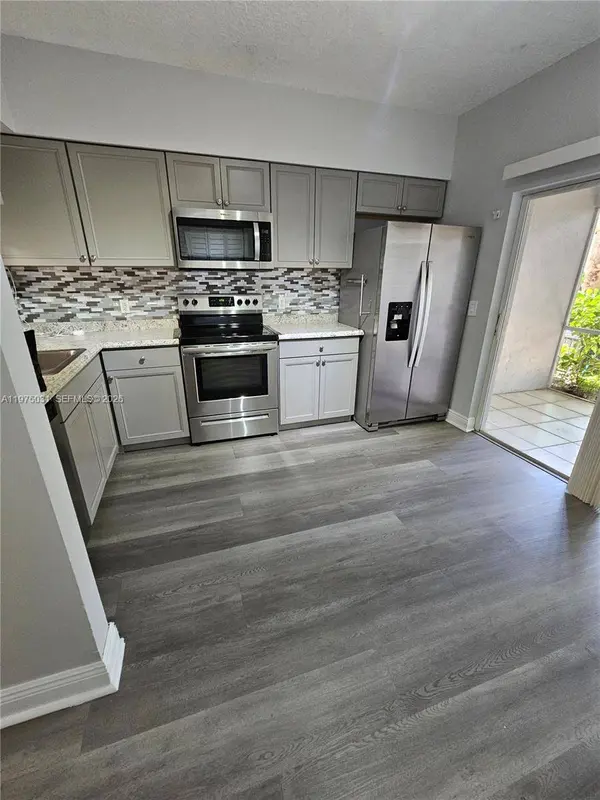 3305 Cabaret Ln #3305, Margate, FL 33063