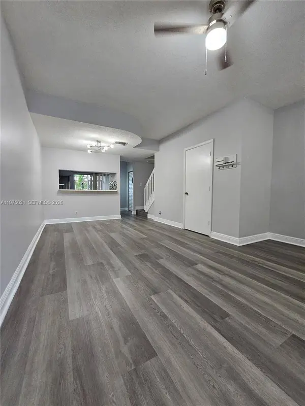 3305 Cabaret Ln #3305, Margate, FL 33063