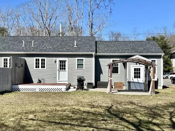 8 Mill St #A, Wareham, MA 02576