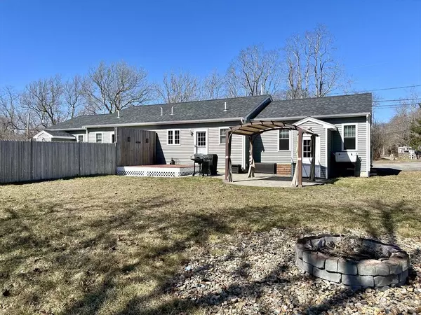 8 Mill St #A, Wareham, MA 02576