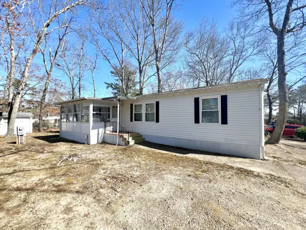 114 Dolittle Lane, Wareham, MA 02576