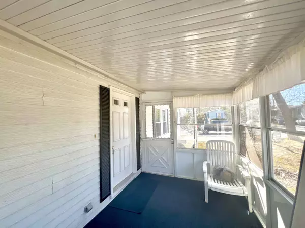 114 Dolittle Lane, Wareham, MA 02576