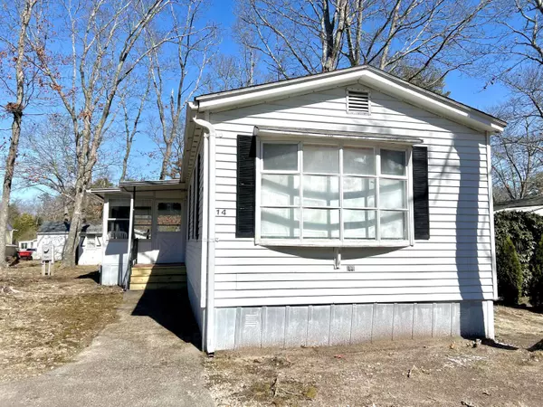 114 Dolittle Lane, Wareham, MA 02576