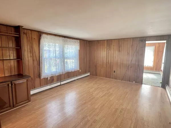 114 Dolittle Lane, Wareham, MA 02576