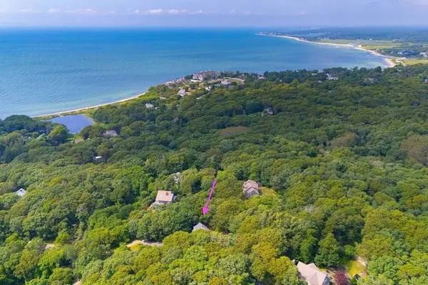 27 Upland Ave, Falmouth, MA 02540