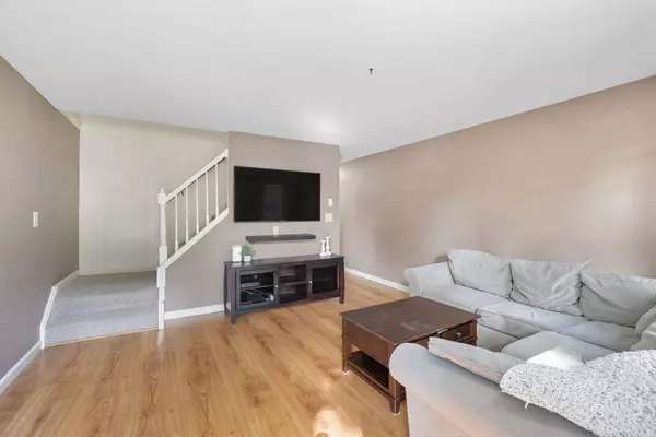 300 Falmouth Road #17B, Mashpee, MA 02649