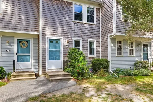 300 Falmouth Rd #17B, Mashpee, MA 02649