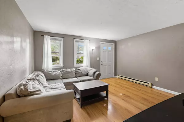 300 Falmouth Road #17B, Mashpee, MA 02649