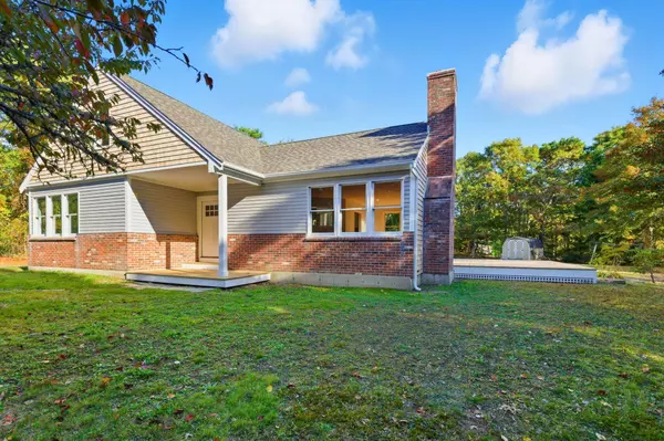 273 Sandwich Road, Teaticket, MA 02536