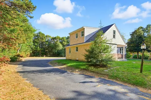 273 Sandwich Rd, Falmouth, MA 02536