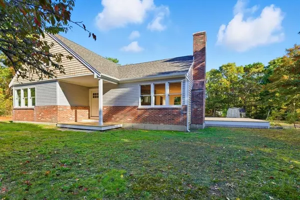 273 Sandwich Rd, Falmouth, MA 02536