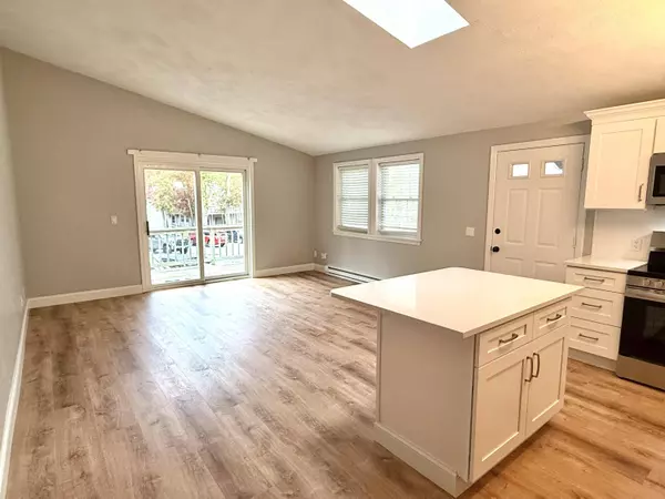 70 Cape Drive #APT 4C, Mashpee, MA 02649