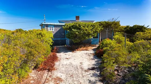 48 Salt Marsh Rd, Sandwich, MA 02537