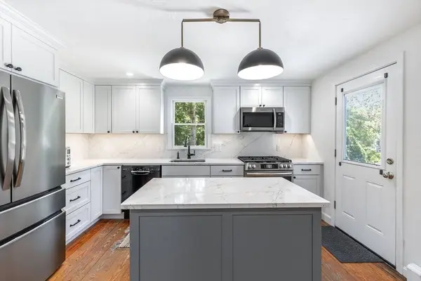 11 Deer Hollow Rd, Sandwich, MA 02644
