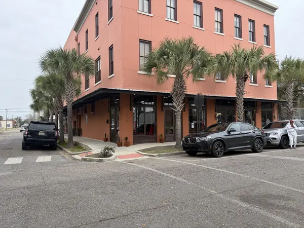 558 St Francis St #1A200, Mobile, AL 36602-2104
