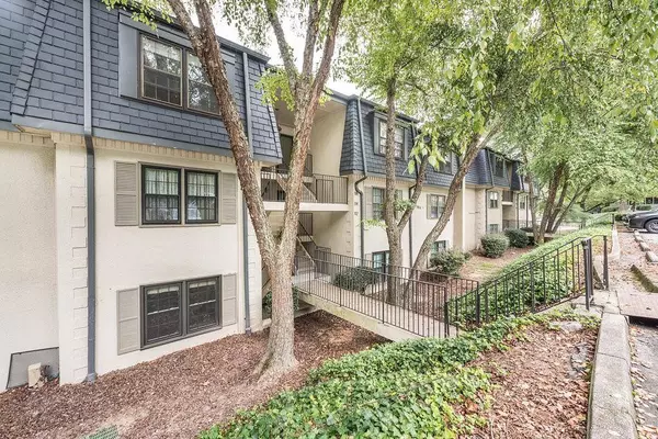 115 Rosaire PL NW, Atlanta, GA 30327