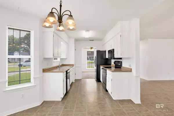 9500 Yorktowne Way, Mobile, AL 36695