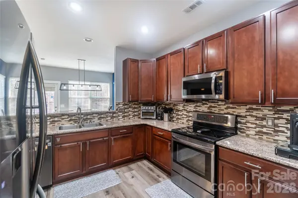 16708 Prairie Falcon LN, Charlotte, NC 28278