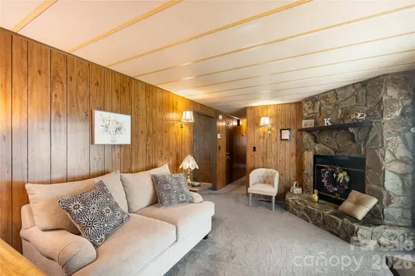 9606 Walkers Ferry RD, Charlotte, NC 28214