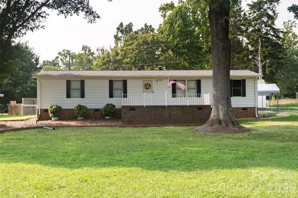 9606 Walkers Ferry RD