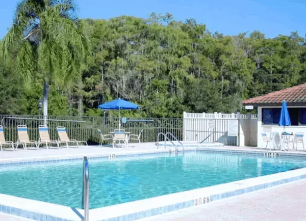 Price Reduction on This Golfer's Paradise Condo in Cross Creek!