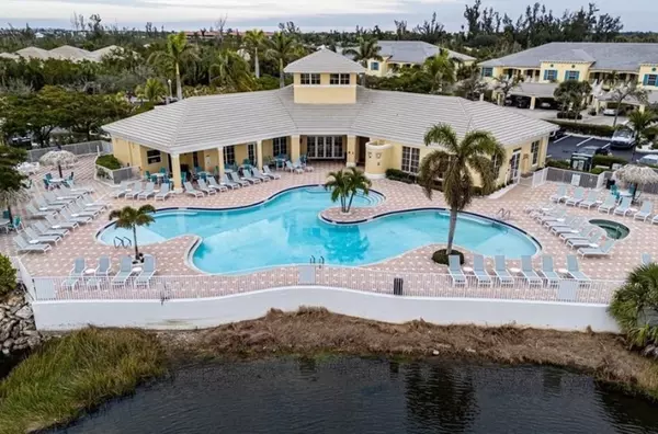 Discover Luxury and Charm in Lucaya in Fort Myers!