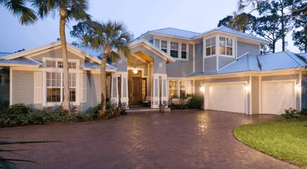 The Latest on the Luxury Home Market