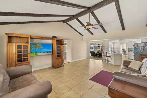 1740 Savona Pkwy, Cape Coral, FL 33904-5045