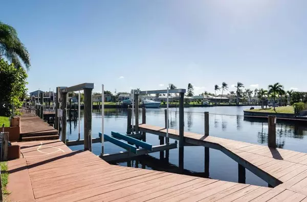 1740 Savona Pkwy, Cape Coral, FL 33904-5045