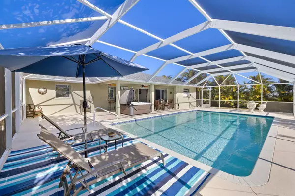 707 NE 2nd Ave, Cape Coral, FL 33909