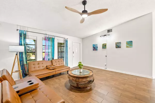 707 NE 2nd Ave, Cape Coral, FL 33909