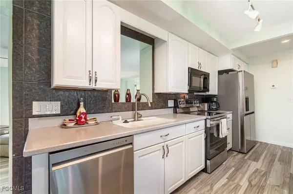 3260 Pinetree ST, Port Charlotte, FL 33952