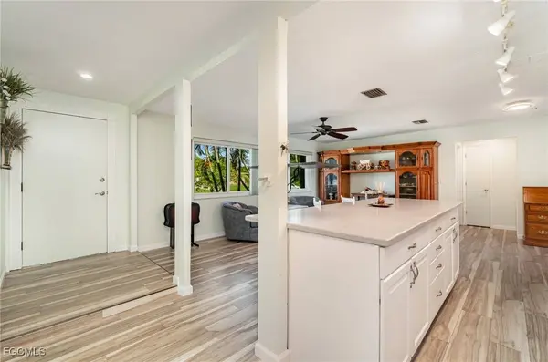 3260 Pinetree ST, Port Charlotte, FL 33952