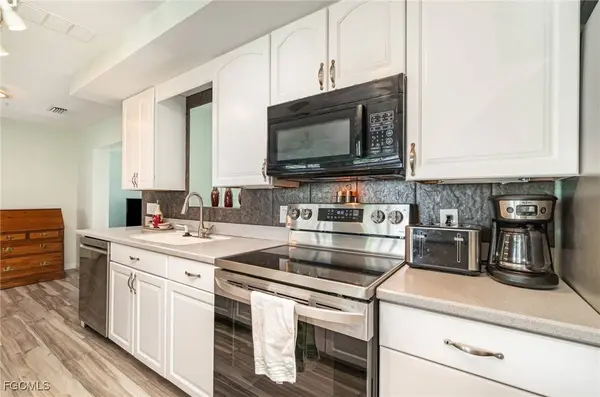 3260 Pinetree ST, Port Charlotte, FL 33952