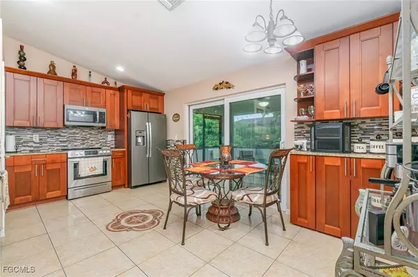 3043 SW 23rd PL, Cape Coral, FL 33914