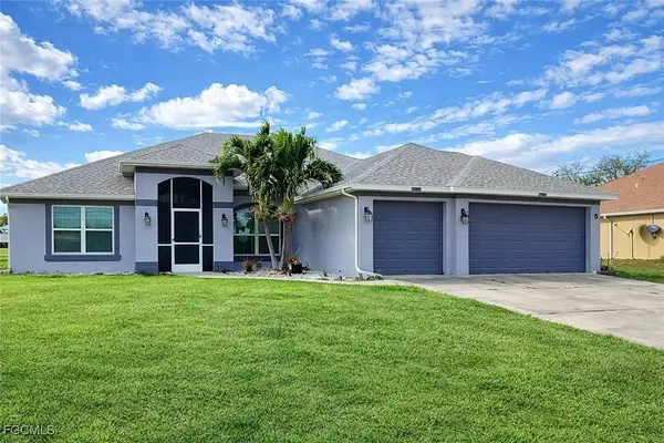 1426 NE 5th PL, Cape Coral, FL 33909
