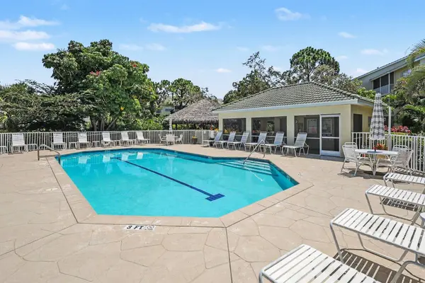 15405 Cedarwood Ln #201, Naples, FL 34110