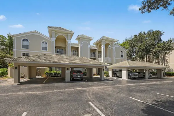 15405 Cedarwood Ln #201