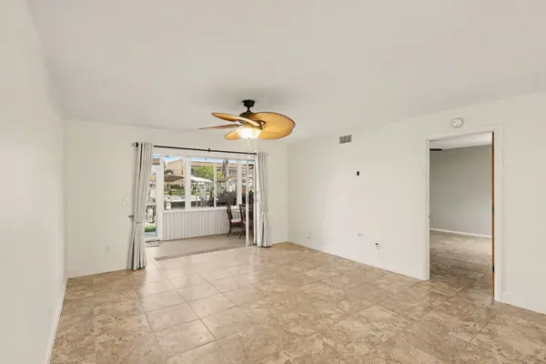 1317 SE 46th Ln #104, Cape Coral, FL 33904