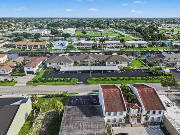 1317 SE 46th Ln #104, Cape Coral, FL 33904