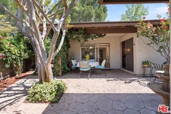 1126 Bright Glen Cir, Westlake Village, CA 91361