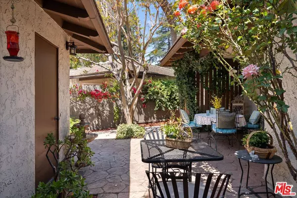 1126 Bright Glen Cir, Westlake Village, CA 91361