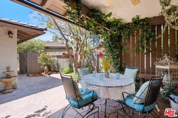 1126 Bright Glen Cir, Westlake Village, CA 91361